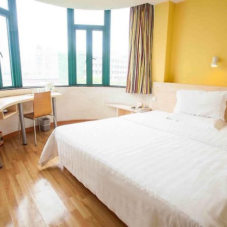 7Days Inn Dongguan Honghuating Branch Room photo
