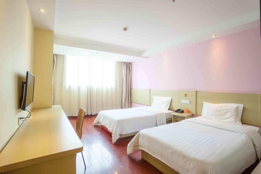 7Days Inn Dongguan Honghuating Branch Room photo